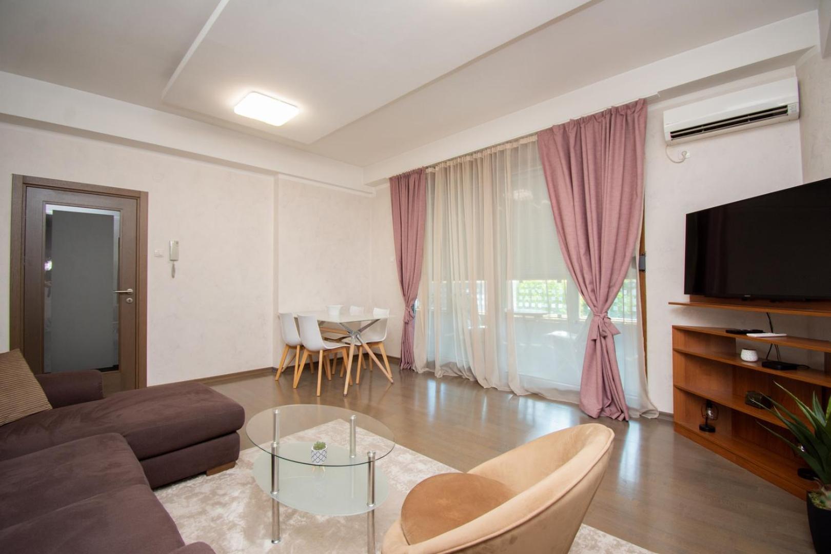 Maxim Compass Apartment Podgorica Eksteriør bilde